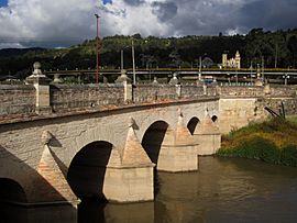 Bogota puente del Común Autopista Norte.JPG