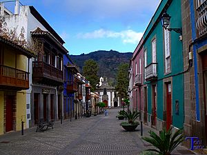 Archivo:Calle Real de la Plaza - panoramio (1)