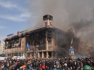 Archivo:Euromaidan in Kiev 2014-02-19 12-06