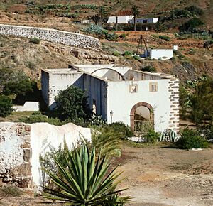 Archivo:Fuerteventura - Betancuria - Iglesia Conventual de San Buenaventura
