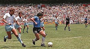 Archivo:Maradona gol a inglaterra