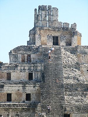 Mayan ruins at Edzna, Campeche, Mexico.jpg