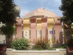 Archivo:Monument a la cultura comuna - Guardamar del Segura