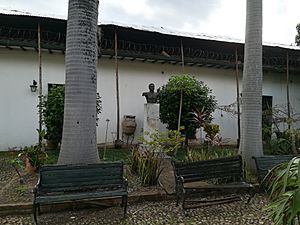 Archivo:Museo Casa Bolivar, Bucaramanga