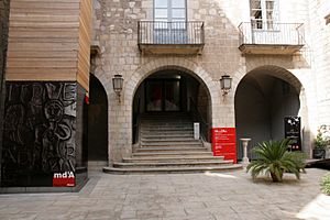 Archivo:Museu d'Art de Girona Entrada