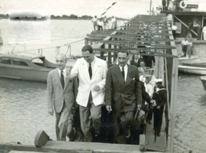 Archivo:Perón en Formosa junto a Jeronimo Remorino y Arturo Iglesias Paiz
