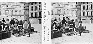 Archivo:Plaça de l'Ajuntament a Reus