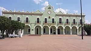 Archivo:Presidencia de Valle de Guadalupe
