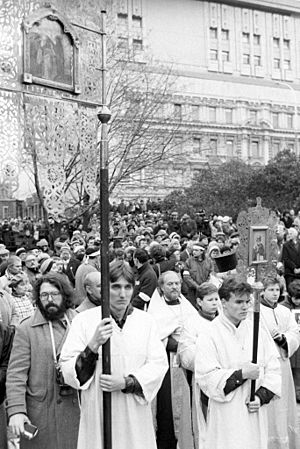 Archivo:RIAN archive 749019 Opening of monument to victims of political repressions