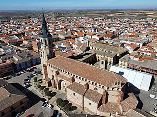 Rehabilitación de la iglesia “Santa Catalina” de La Solana - 51886109572.jpg