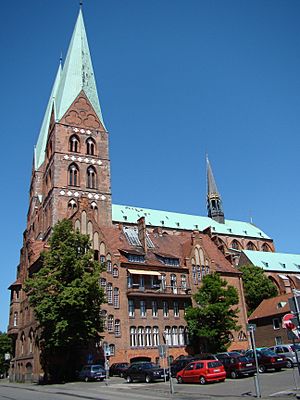 Archivo:St. Mary's Cathedral, Lubeck, Germany