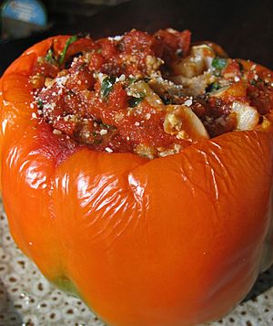 Archivo:Stuffed orange pepper