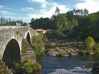Tambre.Ponte Maceira.Galicia1.jpg