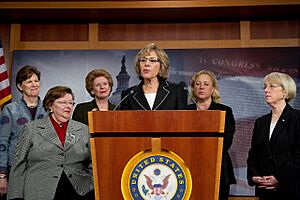 Archivo:WEB-SIZE-04-13-11-Women-s-Health-Presser-1