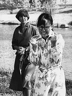 Archivo:1976 Sally Field & Joanne Woodward