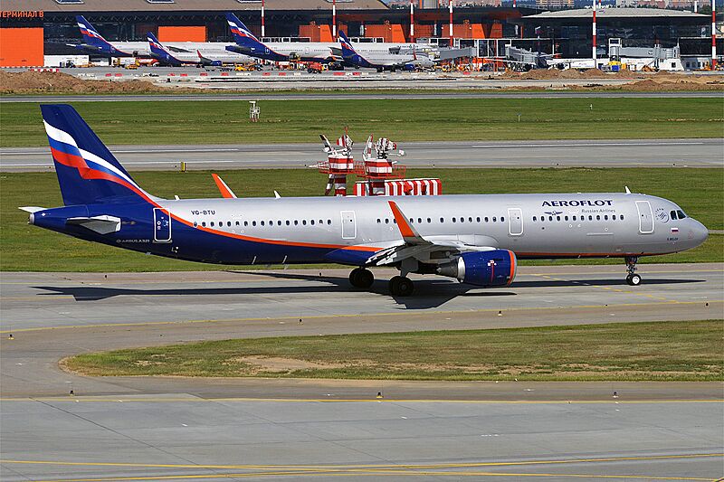 Aeroflot, VQ-BTU, Airbus A321-211 (44207286371)
