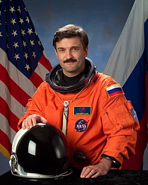 Archivo:Alexander Kaleri NASA portrait