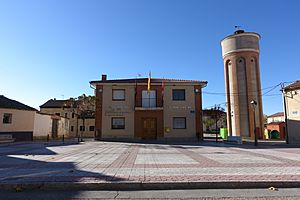 Archivo:Ayuntamiento de Garcillán