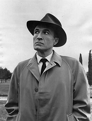 Archivo:Barry Morse Girard The Fugitive 1964
