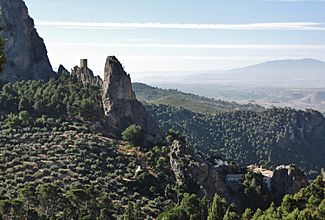 Archivo:Castillo de Tíscar (Provincia de Jaén)---7