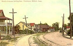 Curve on Merwin Avenue in Woodmont - postcard.jpg
