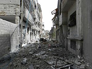 Archivo:Destruction in Homs (4)