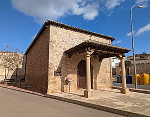 Archivo:Ermita de San Pedro, Mondéjar 02