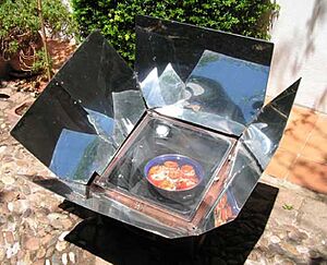 Archivo:Four-solaire-global-sun-oven