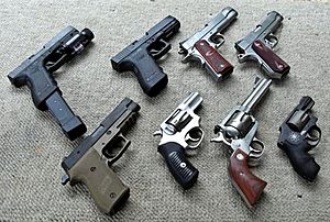 Archivo:Handgun collection