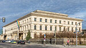 Archivo:Hochschule für Musik und Theater München-7617