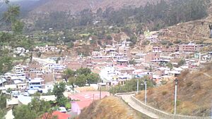 Archivo:Huaytará (IMG 20171222 172636 - copia)