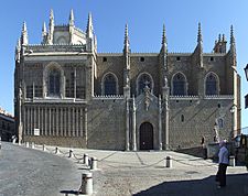Archivo:Iglesia del monasterio de San Juan de los Reyes, Toledo, España