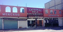 Archivo:Mercado Sonorita (Catedral de la Santa Muerte) en Pachuca, México. 01
