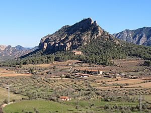 Archivo:Montaña de Santa Bárbara, Horta de Sant Joan, Terra Alta