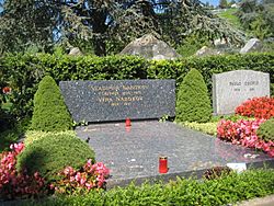 Archivo:Nabokov's grave