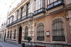 Palacio de Mora - Vista lateral derecha.JPG