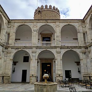 Archivo:Patio del Palacio de los duques de Feria, Zafra