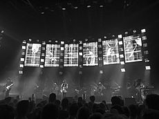 Archivo:Radiohead second show at Le Zénith in Paris. May 24th 2016