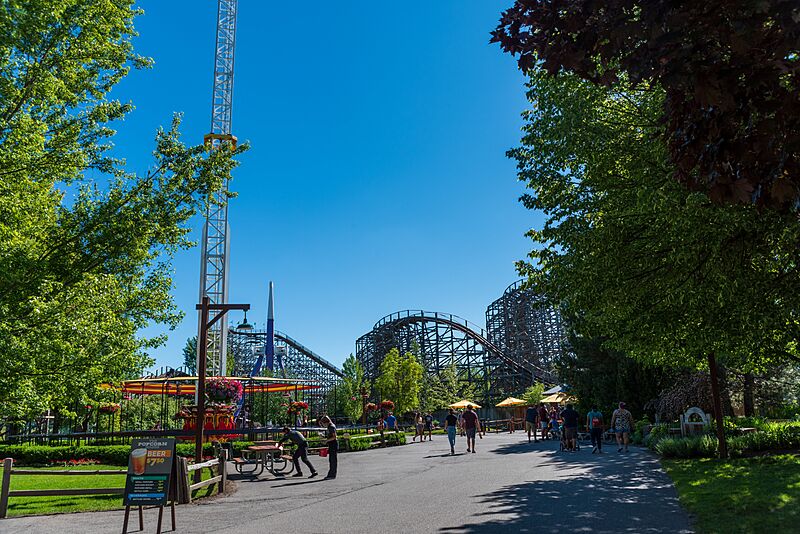 Roller Coaster Alley (50039116606)