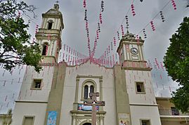 Archivo:Santuario de Ntra. Sra. de Los Remedios en Totolan, Michoacan.