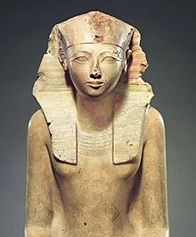 Seated Statue of Hatshepsut MET Hatshepsut2012.jpg