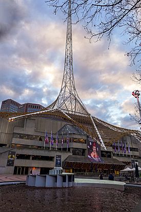 State Theatre Melbourne dusk view 201708.jpg