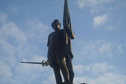 Archivo:Statue of Antonio de Oquendo ,Donostia