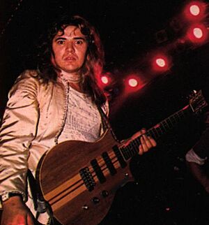 Tommy Bolin with a Yamaha SX.jpg