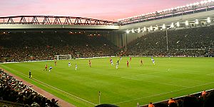 Archivo:View of inside Anfield Stadium from Anfield Road Stand