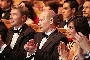 Archivo:Vladimir Putin 18 February 2008-4