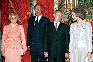 Archivo:Vladimir Putin with Juan Carlos I-2