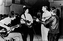 Archivo:Beatles and George Martin in studio 1966