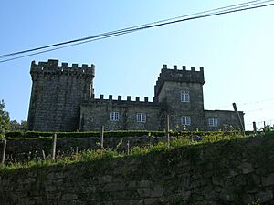 Archivo:Castillo de Tebra