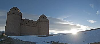 Archivo:Castillo de la Calahorra (La Calahorra, Granada)